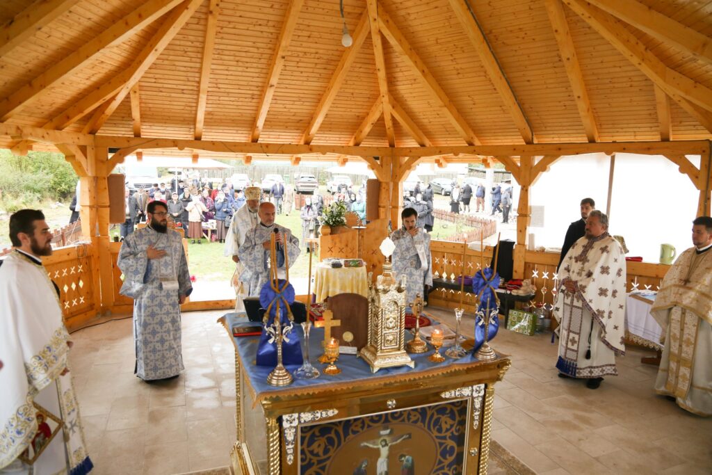 Hram la Schitul „Acoperământul Maicii Domnului” din Şura Mare, judeţul Sibiu