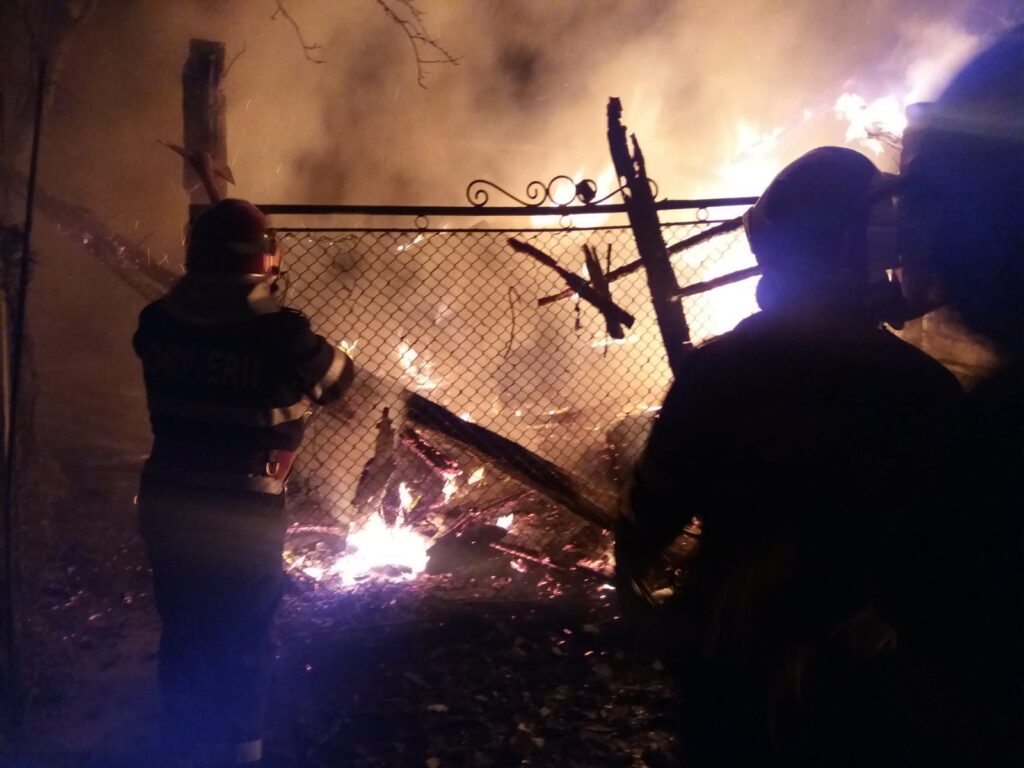 Incendiu anexă gospodădească în localitatea Agnita în cursul nopții