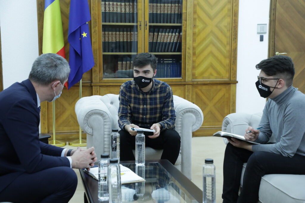 Dan Barna s-a întâlnit cu reprezentanții Consiliului Național al Elevilor