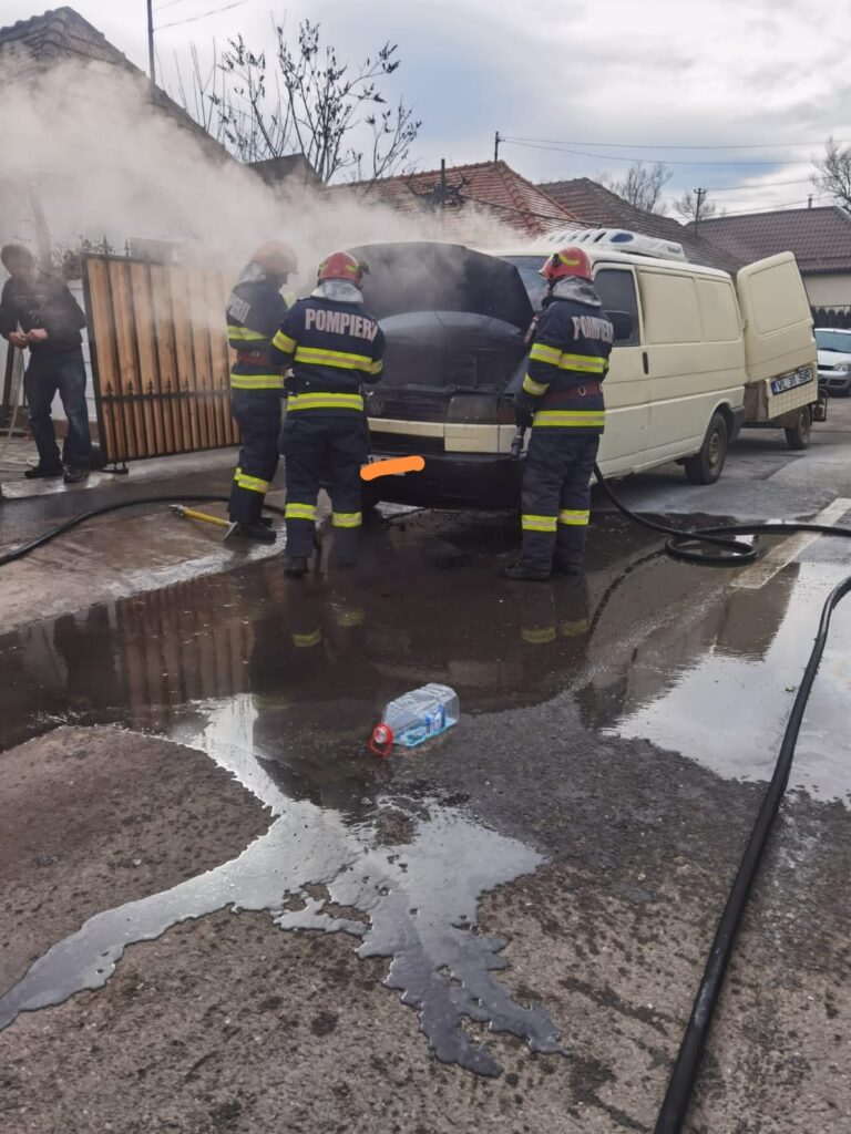 ISU Sibiu a intervenit la un incendiu pe Strada Prejbei