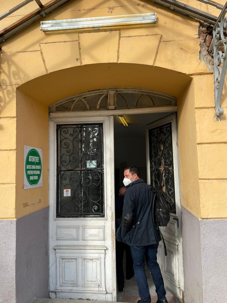 Foto- Nicu Ștefănuță în vizită la Spitalul Județean Sibiu: Medici epuizați, vaccinați puțini pacienți , multă dezinformare. Avem bani europeni pentru Sănătate