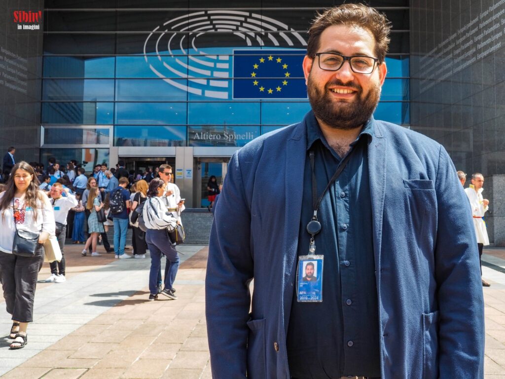 Alin Orgoan FOTO „Europarlamentar pentru o zi”, alături de sibianul Nicu Ștefănuță