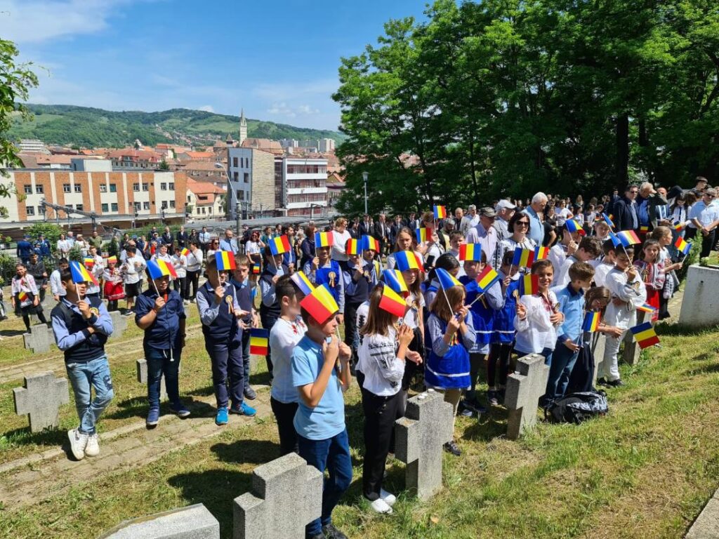 FOTO Autoritățile medieșene au realizat ceremonialuri militare, religioase și civile dedicate Zilei Eroilor