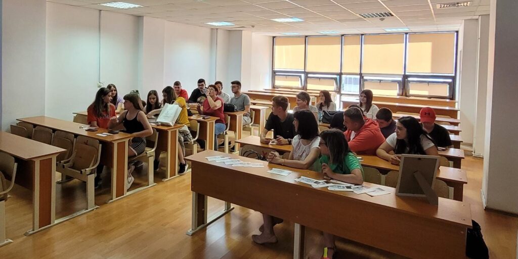 FOTO Elevii Liceului Tehnologic „Johannes Lebel” Tălmaciu, în vizită la Facultatea de Științe Economice