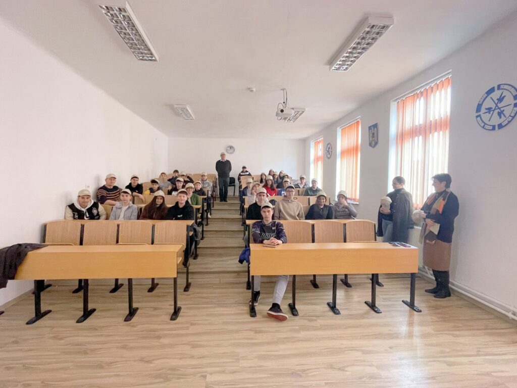 Elevii din Copșa Mică, înscriși în „Patrula Verde”, au intrat în acțiune