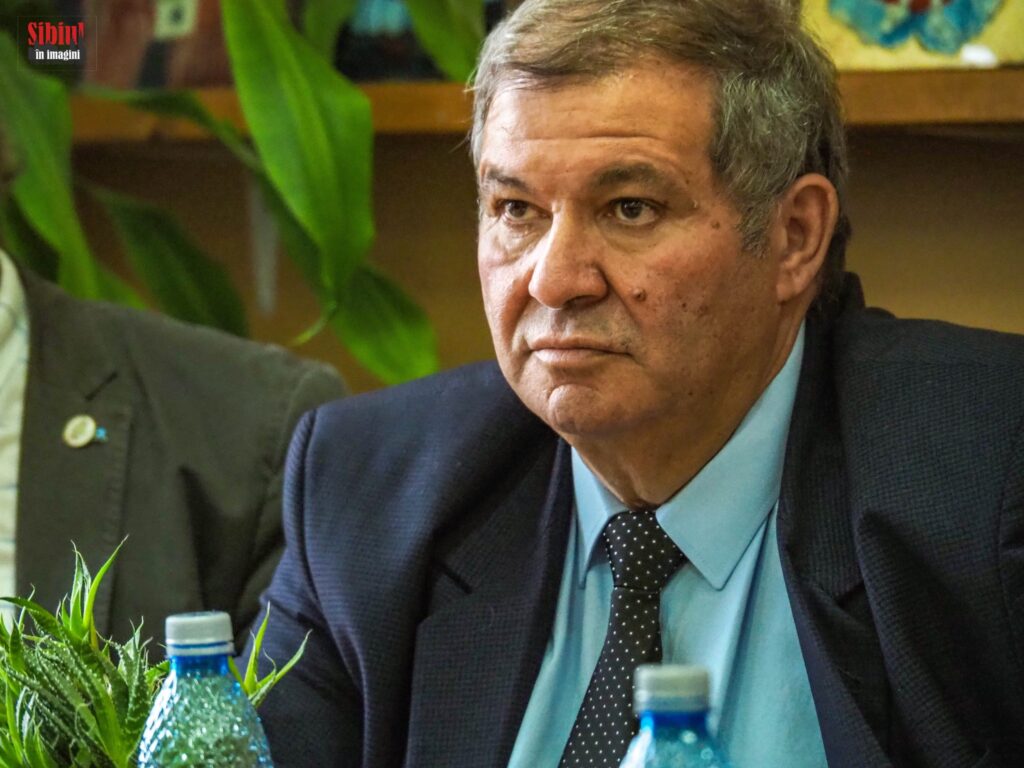 VIDEO - Traian, liderul romilor căldărari din Brateiu: Școala poate să fie un factor în care fetele să fie expuse și noi nu ne dorim acest lucru