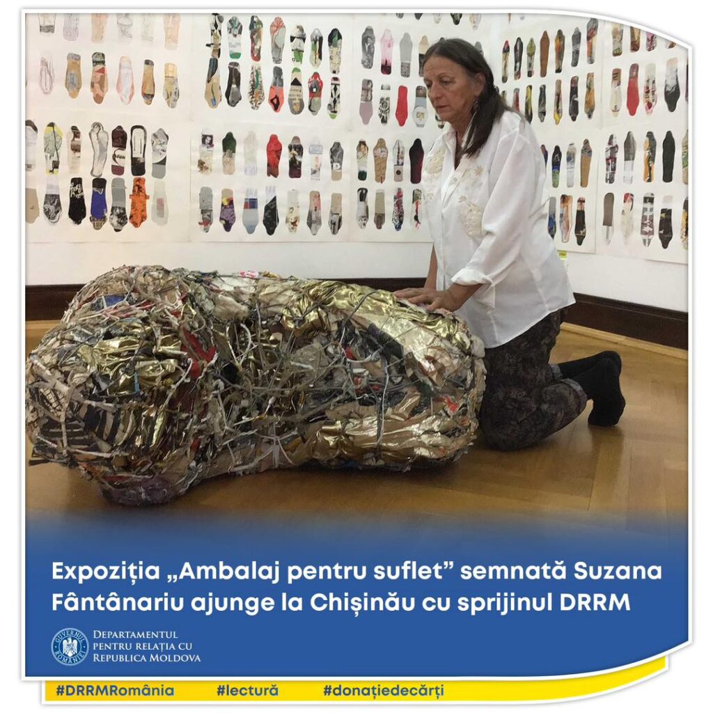 Muzeul Național Brukenthal sprijină expoziția „Doamnei graficii contemporane româneşti” din Chișinău
