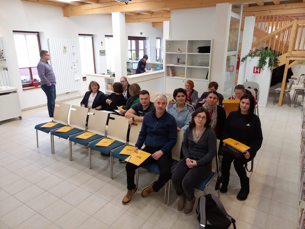 O delegație ce reprezintă orașul Avrig, participă la cea de-a doua mobilitate din cadrul proiectului „2021-1-FR01-KA210-ADU-000035020, Nos Seniors Connectės”