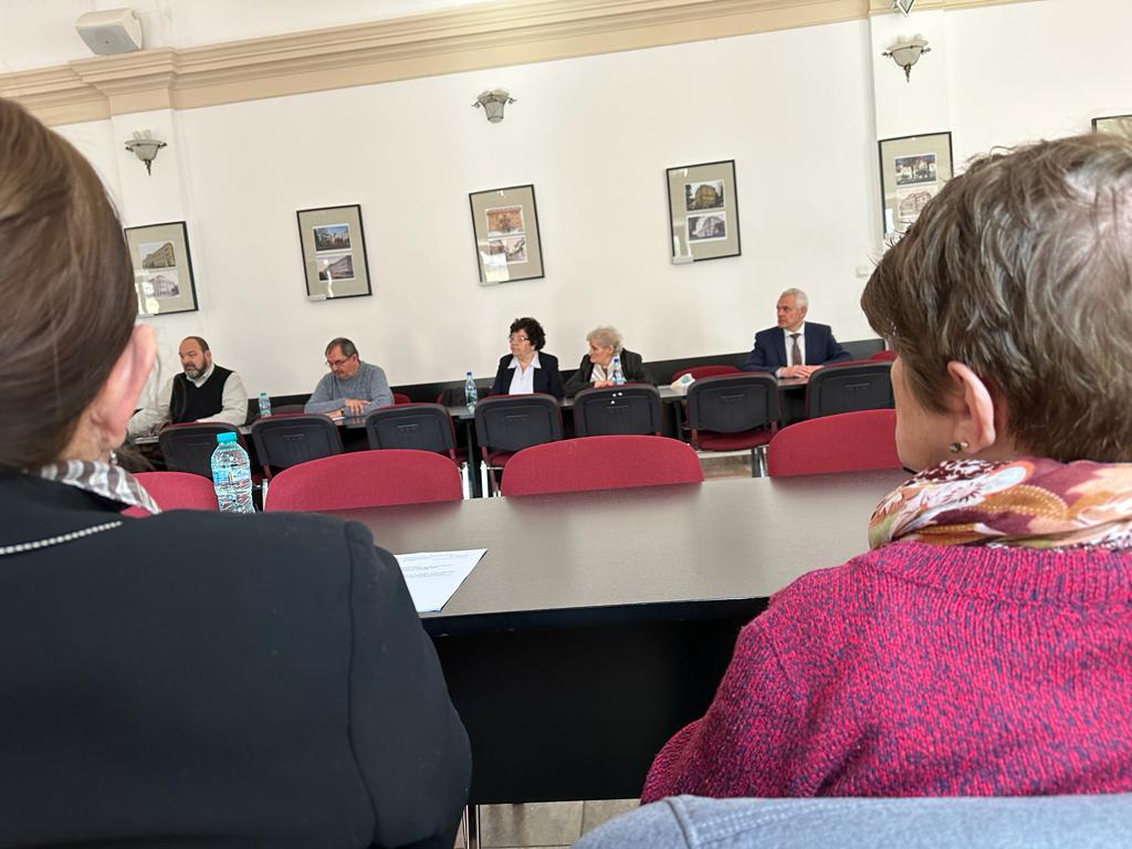 Problemele persoanelor vârstnice reprezintă o prioritate pentru Prefectura Sibiu