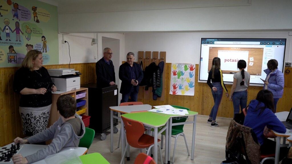 VIDEO Proiect PNRAS inaugurat la Școala Gimnazială „George Popa“ din Mediaș