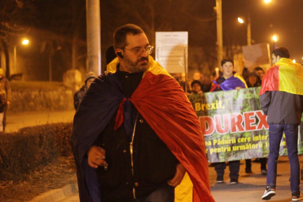 Proteste „artistice” în Piața Mare din Sibiu - „Muzeul Apocalipsa se amână”