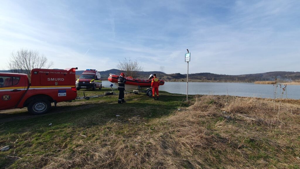 Un bărbat din Avrig a sesizat poliția că soția ar fi intenționat să se sinucidă prin înecare în râul Olt