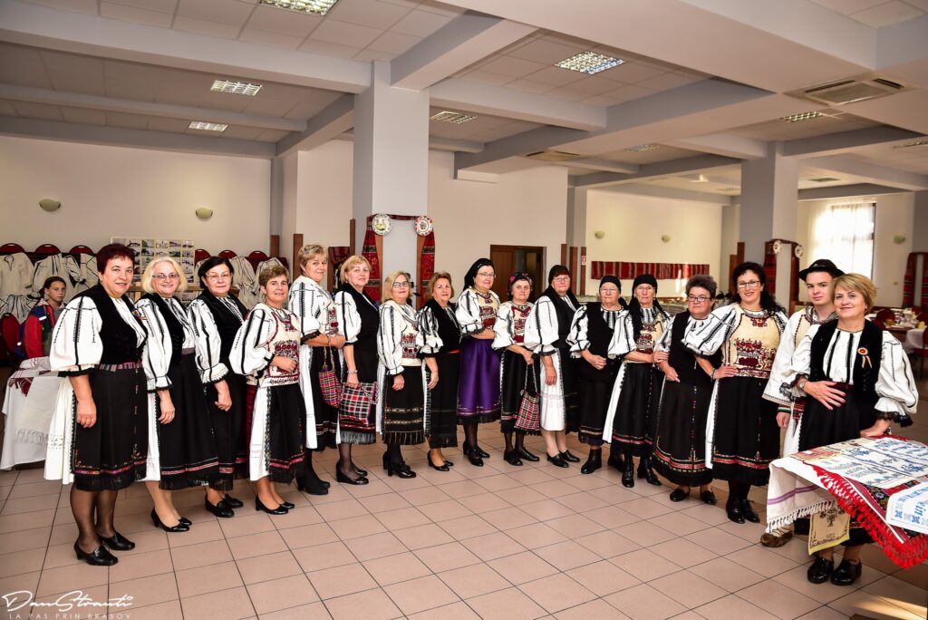 Hai cu lucrul la Avrig! Povești din lada de zestre | Vă așteaptă, chiar de-i frig Șezătoarea din Avrig
