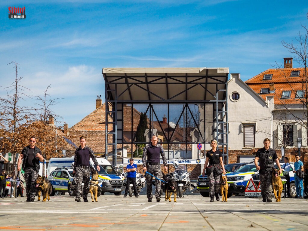 USR Sibiu: „De ziua Poliției, vă cerem să ne recâștigați încrederea, vă dorim să fiți gata să respectați uniforma, insigna și misiunea pe care o primiți de la români”