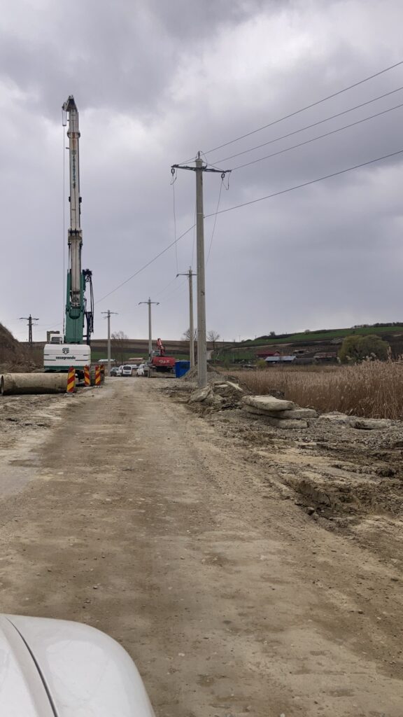 DRUMSERV a redeschis șantierele pe DJ 106 B Ocna Sibiului - Țapu