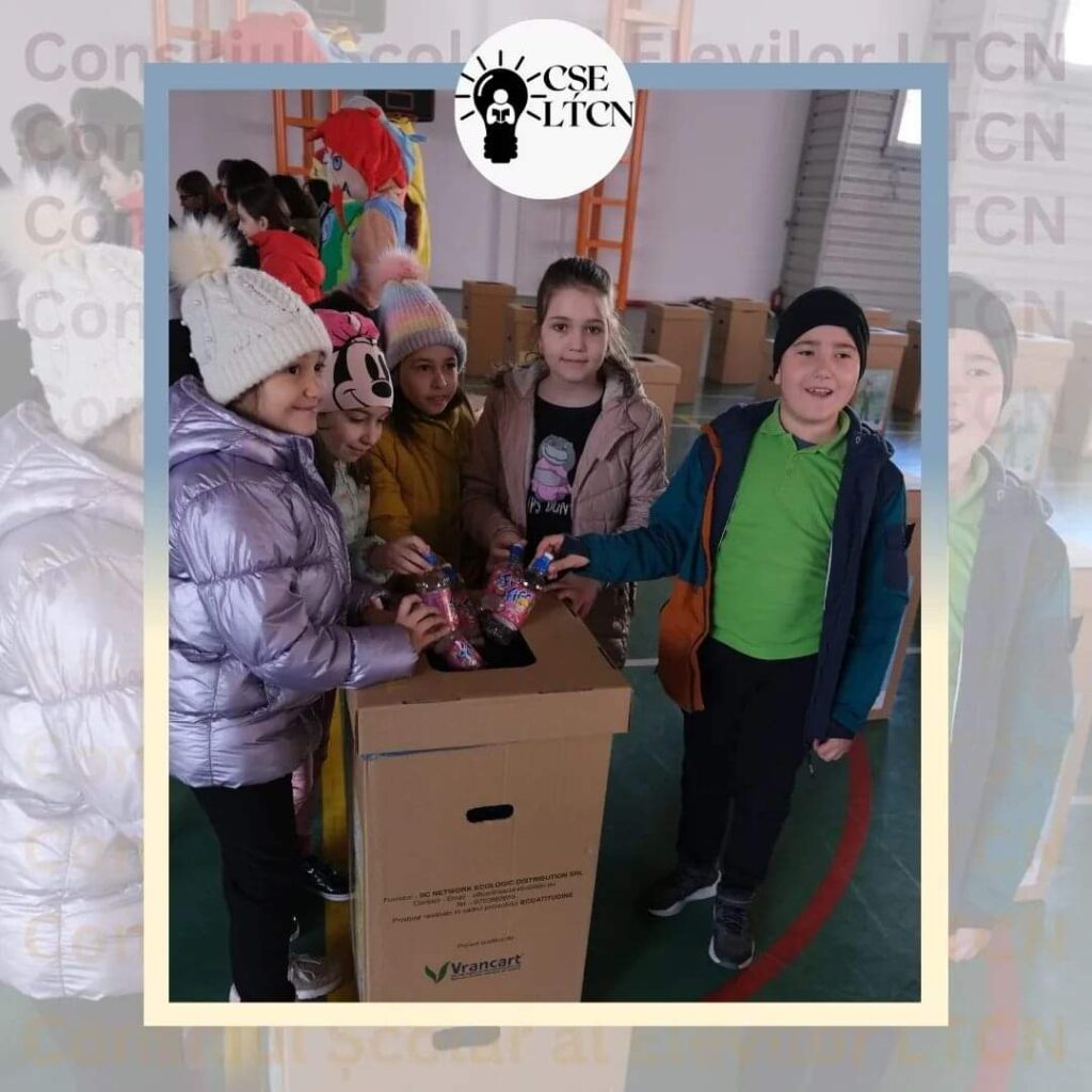 Peste 700 de elevi au participat la activitățile organizate în "Săptămâna Verde" la Liceul Teoretic "Constantin Noica" din Sibiu