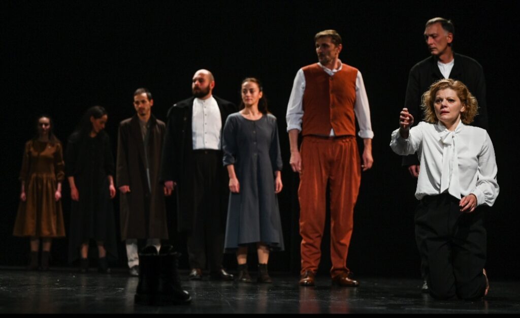 „Livada de vișini” și „Operele lui William Shakespeare (pe scurt)”, surprizele lunii aprilie pe Scena Digitală