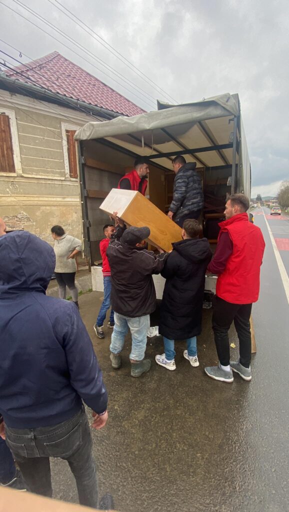 Tineretul Social Democrat din Sibiu dăruiește celor mai puțin norocoși o bucurie