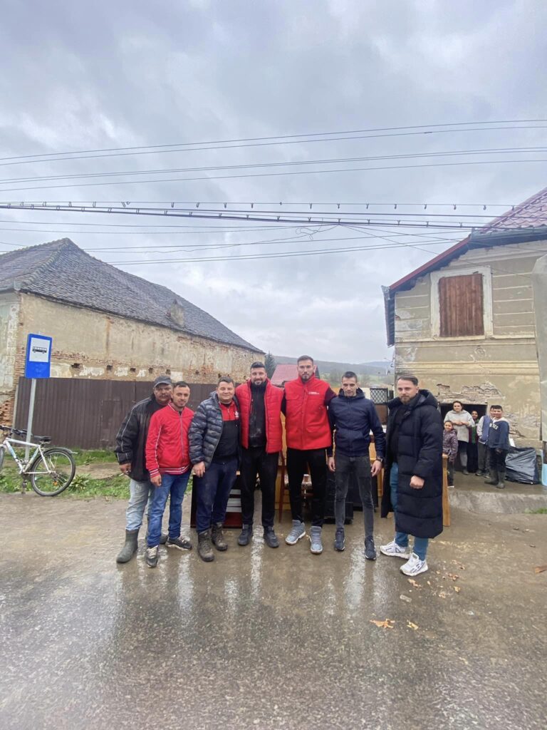 Tineretul Social Democrat din Sibiu dăruiește celor mai puțin norocoși o bucurie