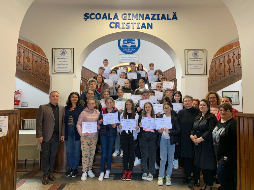 Andra Dragoe, eleva Școlii Gimnaziale „Octavian Goga” din Rășinari, calificată în faza națională a Concursului de Fizică-Chimie pentru elevii din mediul rural ”Impuls Perpetuum”