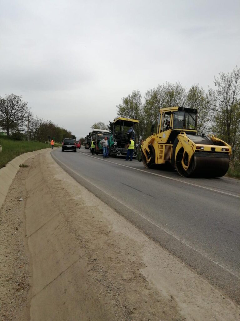 Drumuri și Poduri SA Sibiu continuă lucrările stabilite în cadrul Programului anual de reparații și întreținere a drumurilor județene