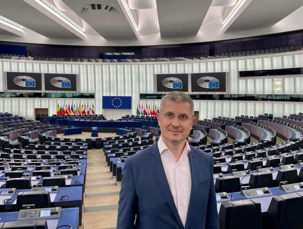 Dan Barna: Anul acesta, Ziua Europei este diferită, în contextul războiului început de Rusia împotriva Ucrainei