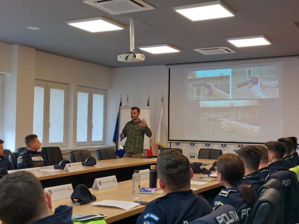 Pregătirea profesională a polițiștilor proaspăt absolvenți, misiune continuă