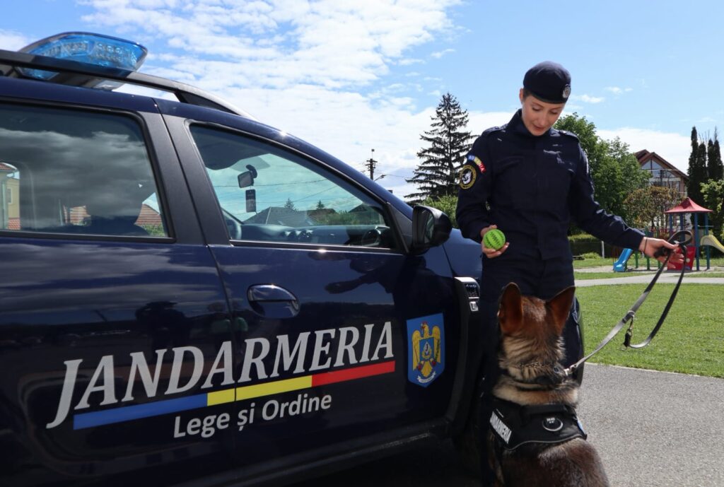 „Școala Altfel” alături de jandarmii sibieni