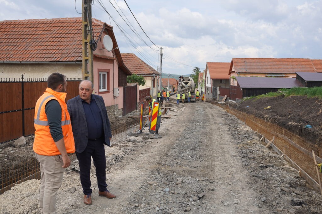Peste 45 de milioane de lei din Programul Național „Anghel Saligny” pentru reabilitarea unor drumuri și străzi din Comuna Păuca