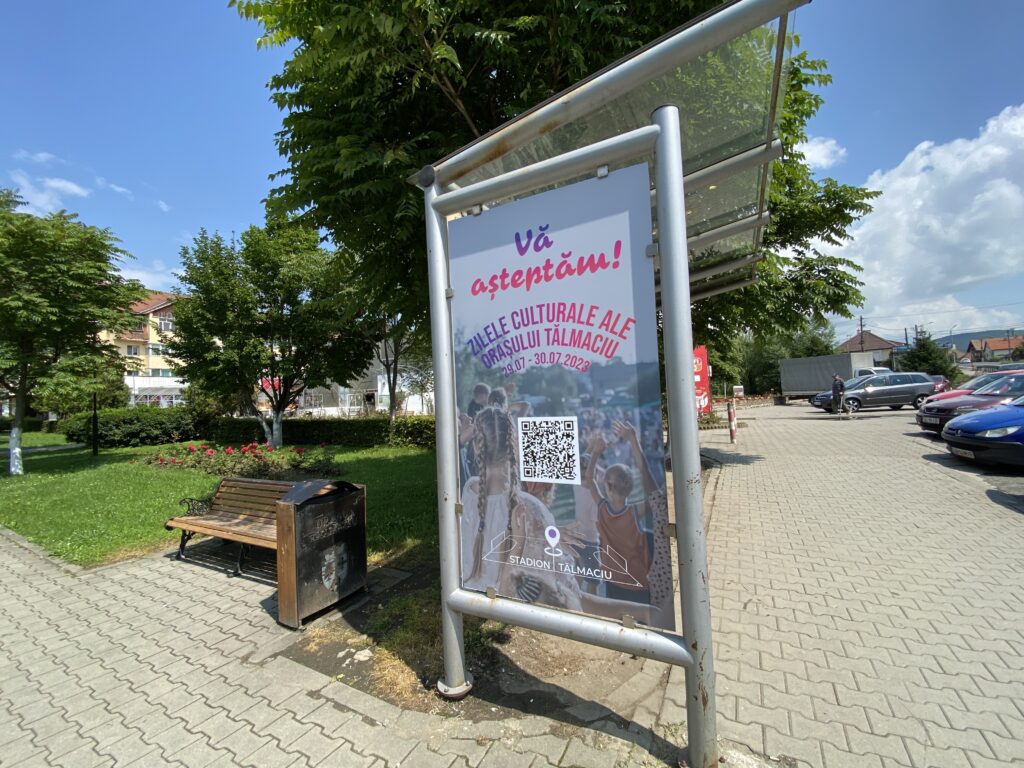 FOTO - Istoria, cultura și sportul orașului Tălmaciu, văzute prin stații de autobuz