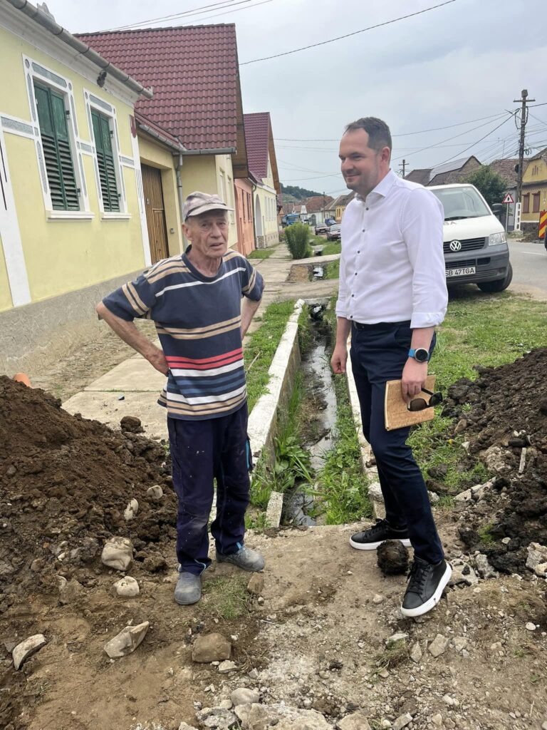 Senatorul Claudiu Mureșan, de vorbă cu locuitorii din Laslea, Noul Săsesc, Florești, Mălâncrav și Rondola