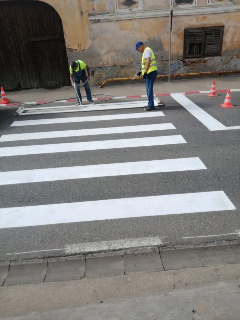 Progres în lucrările de întreținere a drumurilor județene: Drumuri și Poduri SA Sibiu își urmează programul anual finanțat de Consiliul Județean Sibiu