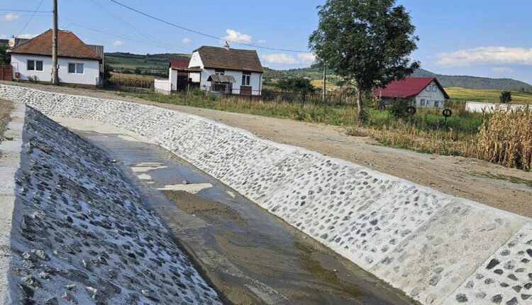 Primăria Comunei Boița caută fondurile necesare continuării acestei lucrări de regularizare a Văii Boicioara până la vărsarea în raul Olt
