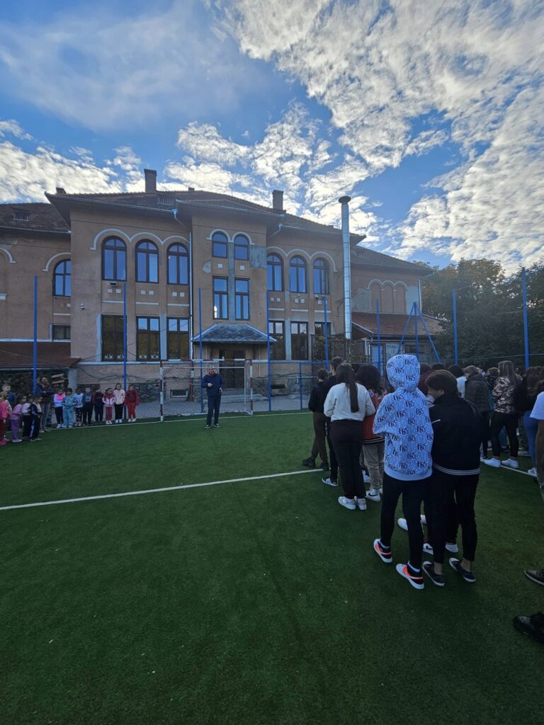 Alarma de incendiu a sunat pentru prima dată în acest an școlar la unitatea de învățământ „Sava Popovici Barcianu” din Rășinari