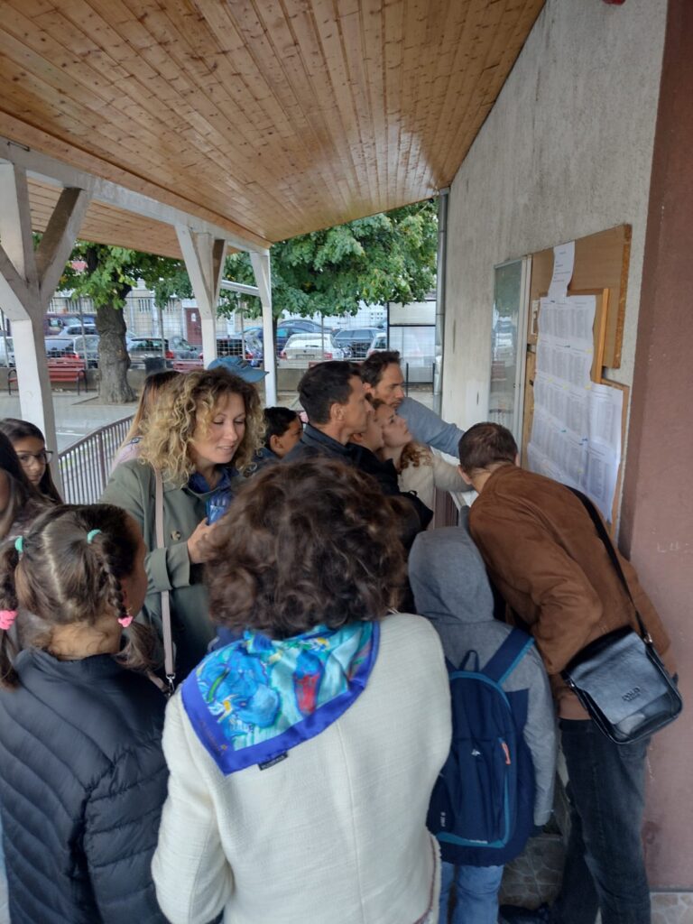 260 eleve și elevi din clasele a III-a, a IV-a și a V-a au demonstrat astăzi că sunt AS la calcule matematice