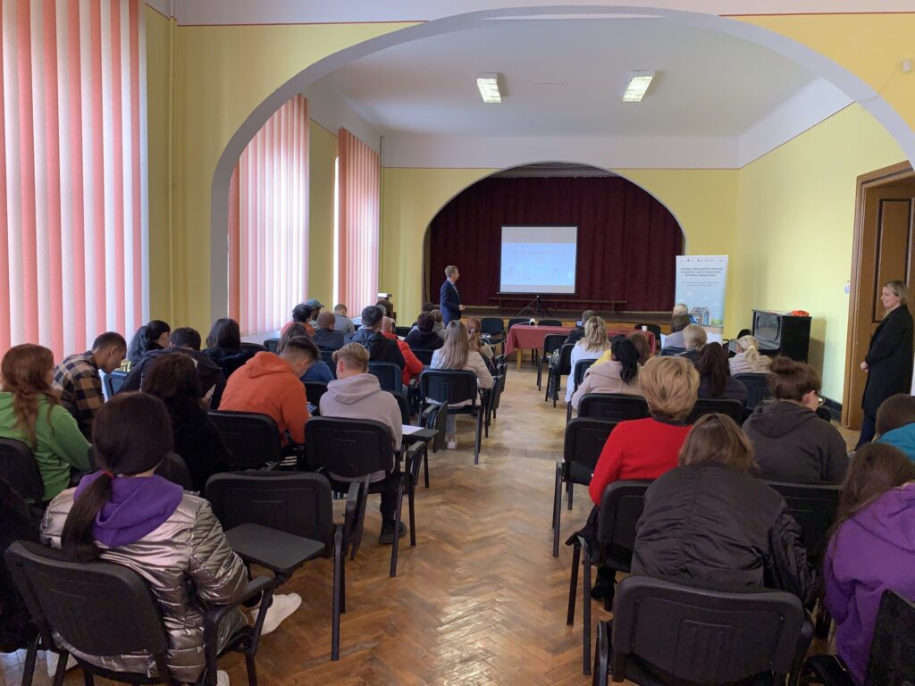 „Metode de eficientizare energetică sustenabilă a locuinței” pentru locuitorii orașului Dumbrăveni
