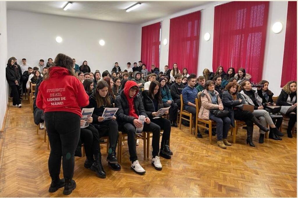 Caravana FSEGA în popas la Liceul Teoretic Axente Sever Mediaș