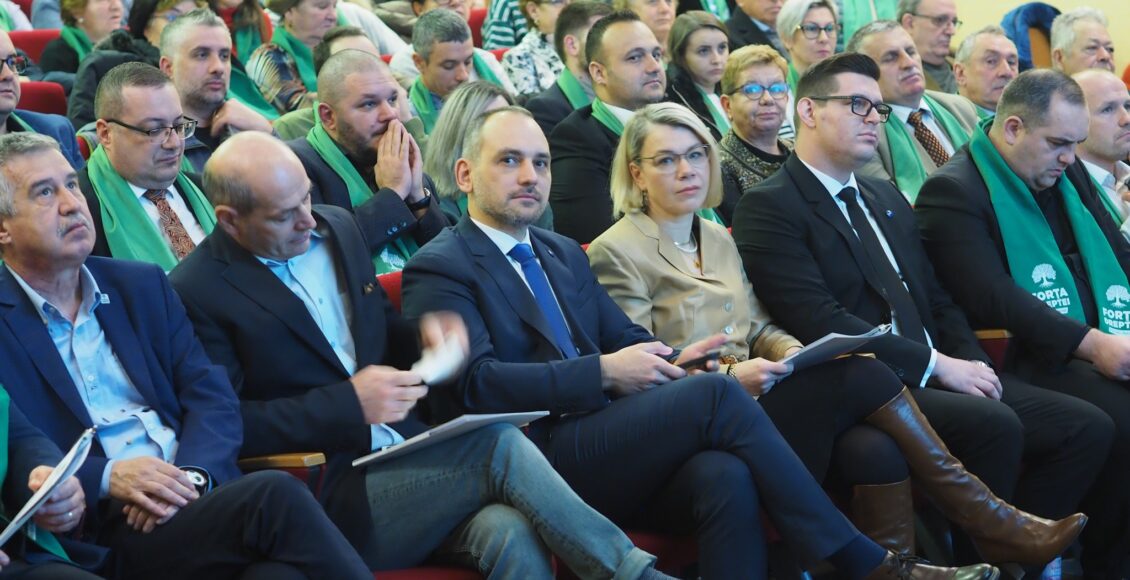 FOTO- VIDEO/ Mesajele liderilor USR și PMP în conferința de alegere a Biroului Județean Forța Dreptei Sibiu