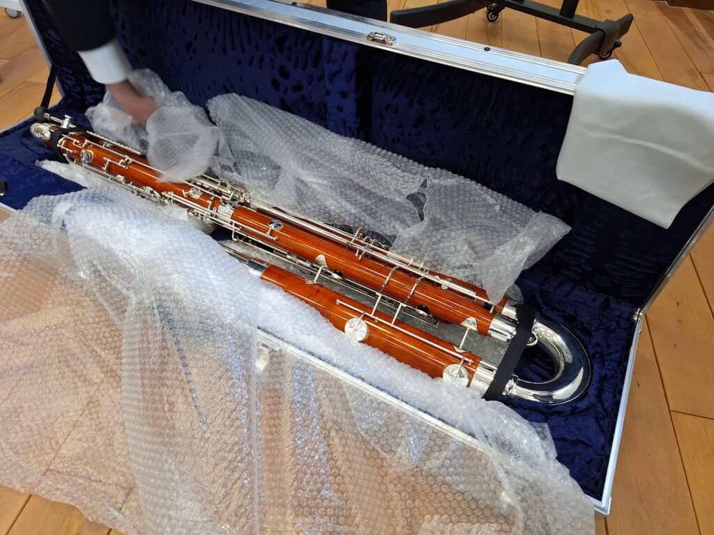 Filarmonica de Stat Sibiu are cel mai mai nou contrafagot din țară, deoarece este un instrument care în general se cumpără foarte rar din cauza prețului foarte mare