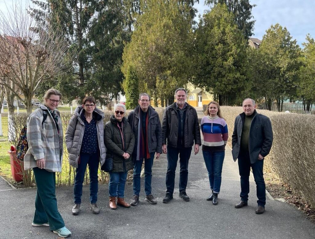 Olandezii din De Fryske Marren, în popas Liceul Teoretic „Axente Sever” Mediaș