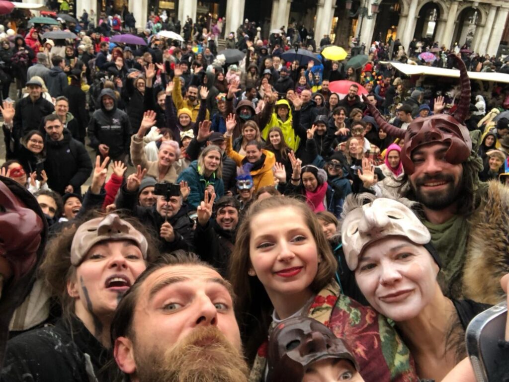 Ropote de aplauze pentru actorii turdeni, la Veneția