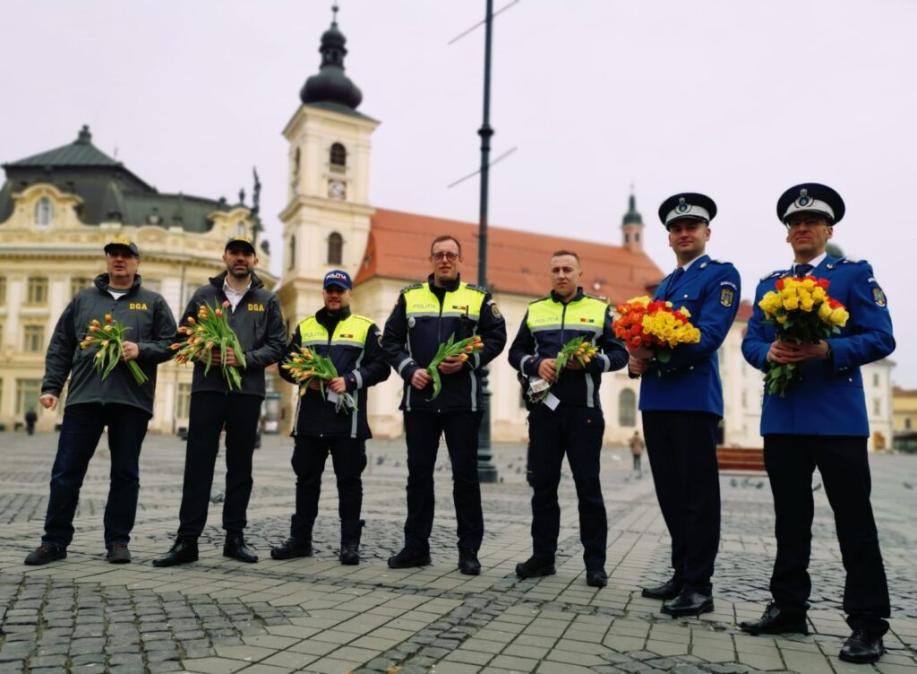 Jandarmeria Sibiu: Dragi femei, jandarmii sibieni vă urează LA MULȚI ANI!