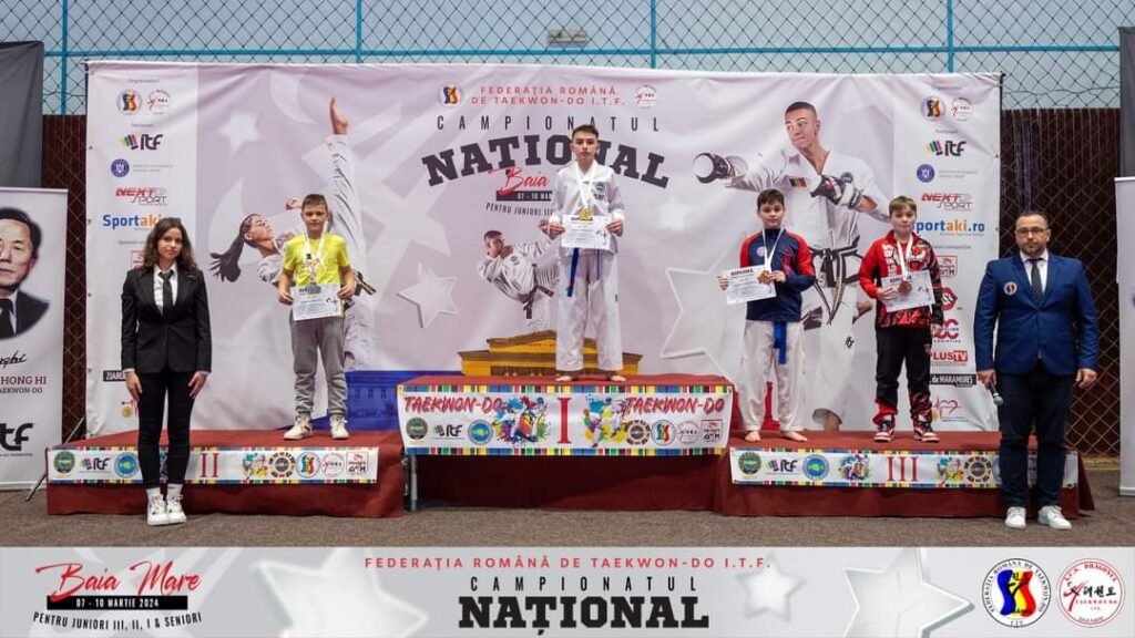 Luca Cherăscu a obținut trei medali de Aur la Campionatul Național de Taekwondo ITF pentru juniori III, II, I & Seniori