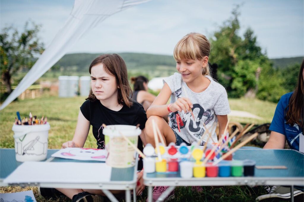 Susține arta și cultura în Valea Hârtibaciului: Holzstock Indie Festival aleargă la Maratonul Internațional Sibiu