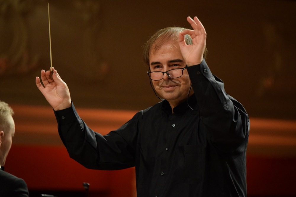 Concert simfonic și concert educativ sub bagheta maestrului Ciprian Marinescu