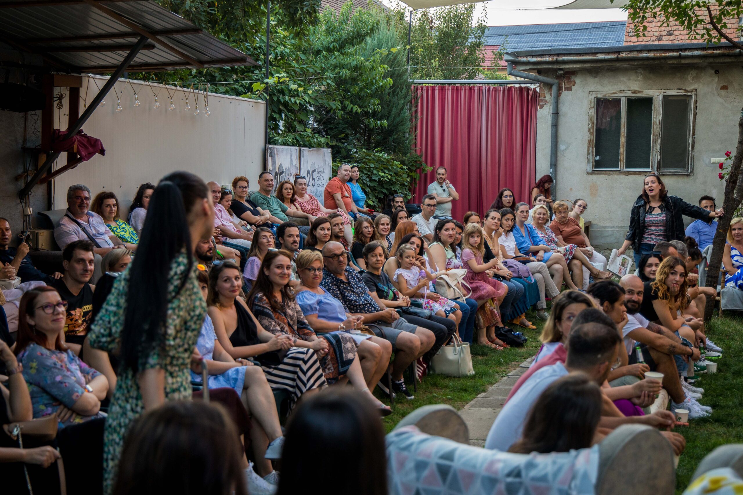 Teatru pentru toate vârstele, muzică și film în primul weekend al lunii august, la Grădina Bis