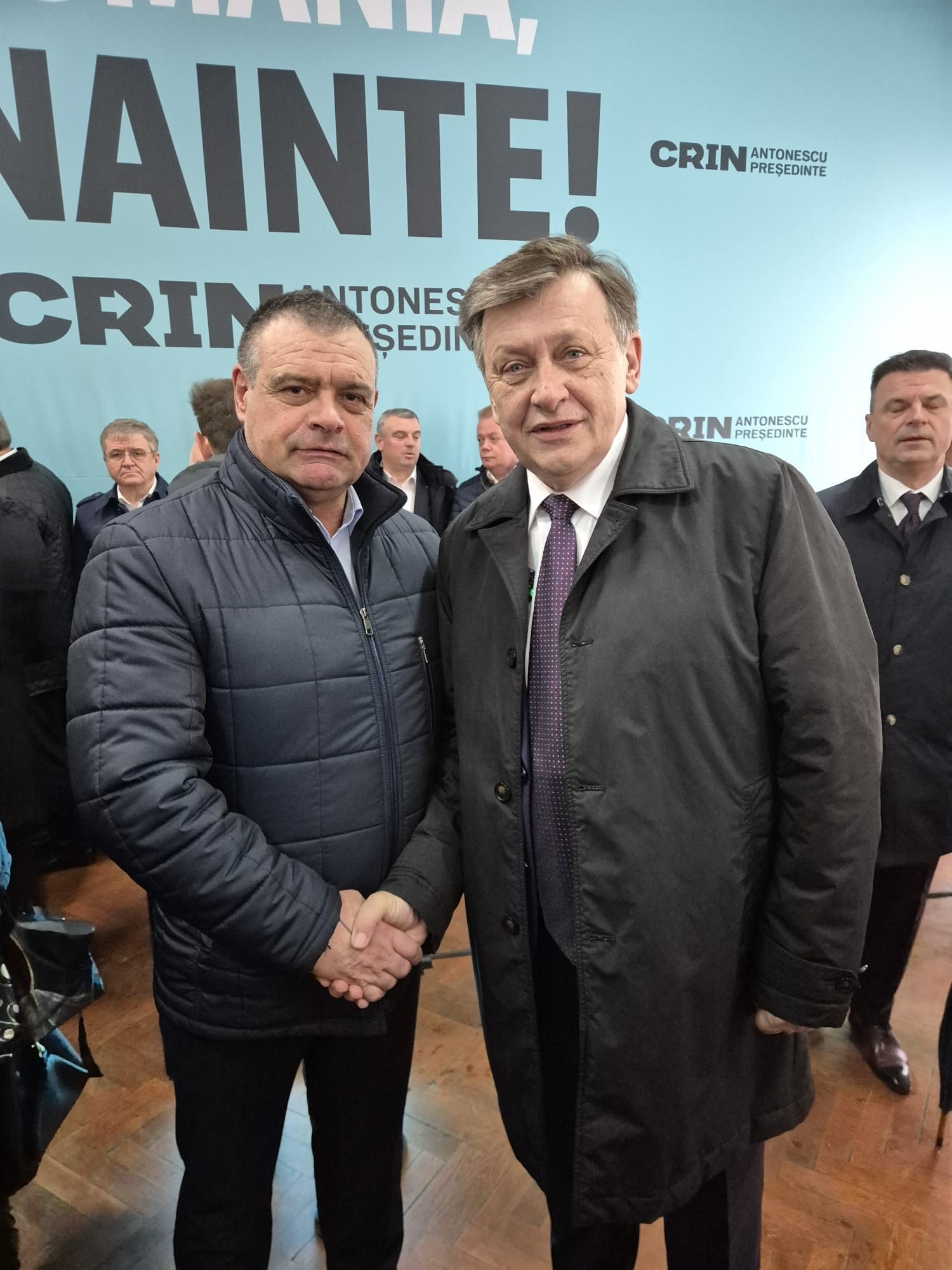 Dumitru Beschiu (PSD Sibiu), alături de Crin Antonescu la mitingul de la Cluj